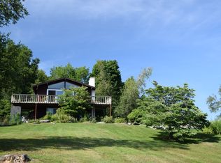 526 Beaver Brook Rd, Pawlet, VT 05761