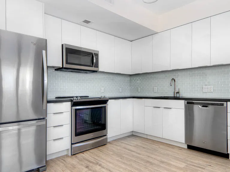 Kitchen with Caesarstone Countertops