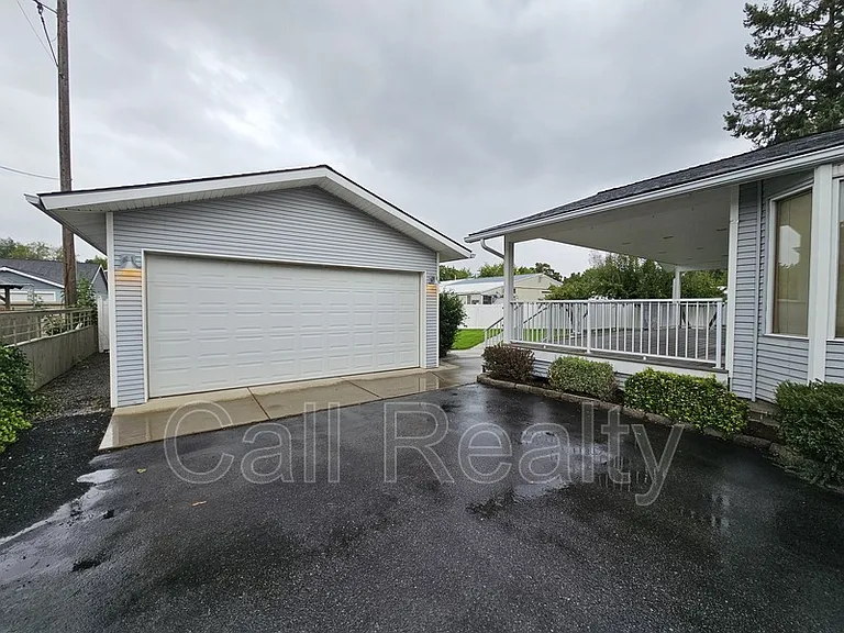 10401 E Valleyway Ave — Photo 15