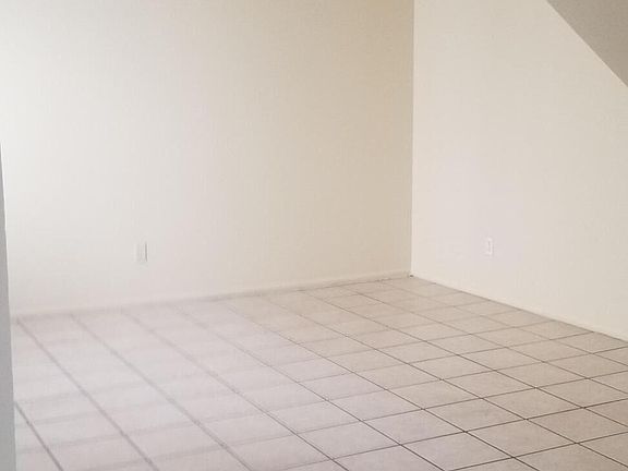 2nd image of 1701 E Pepper Cir APT 1