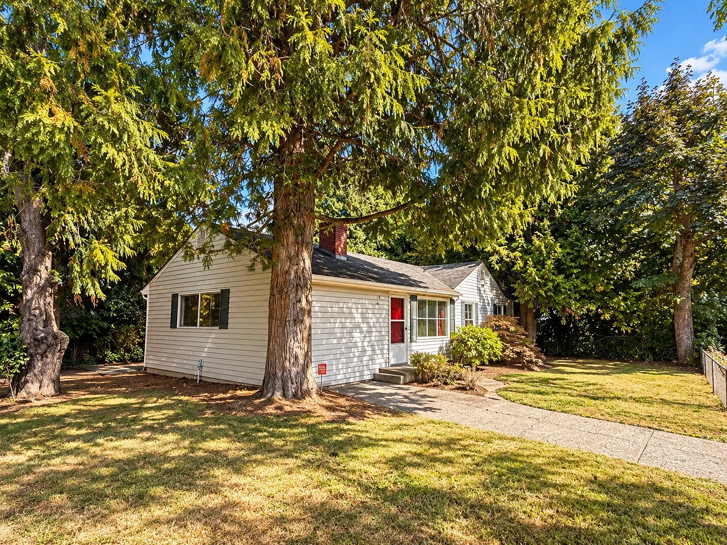 4 bed, 2188 sqft, $2,950 — Photo 1