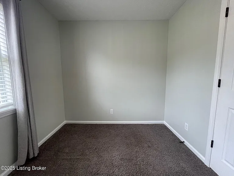 4800 Libby Ln — Photo 6
