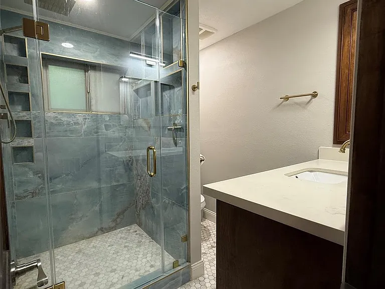 4406 Mallard Dr — Photo 12