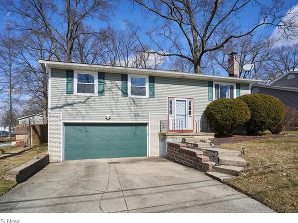 366 Tammery Dr, Tallmadge, OH 44278