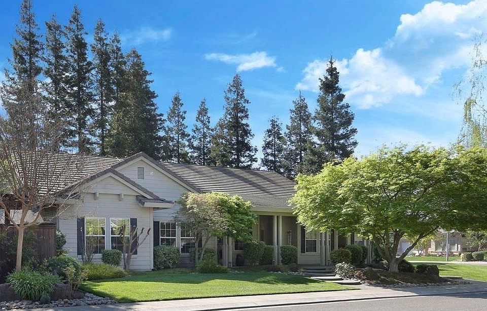 1st image of 19344 Rosewood Way