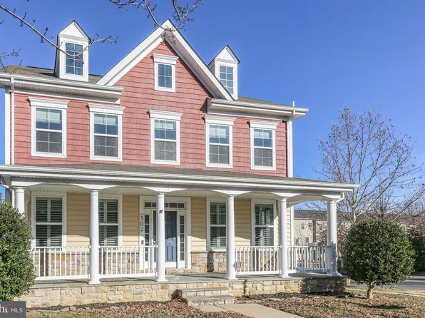 102 Almond Dr, Stafford, VA 22554