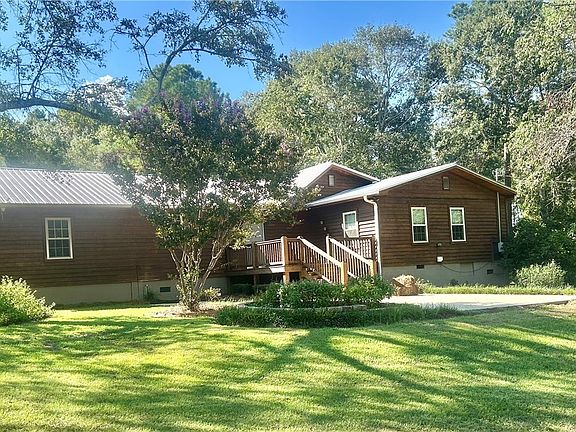 2nd image of 3052 Millen Highway