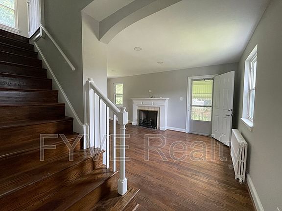 3rd image of 5415 14th Pl
