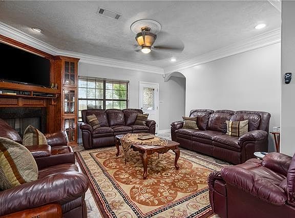 5th image of 138 Robinson Rd