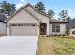 722 Edgewood Cir, Little Rock, AR 72223