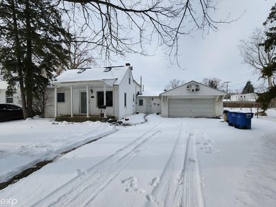 22271 Columbus Ave, Warren, MI, 48089