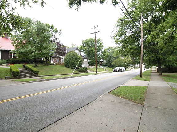 2nd image of 1906 Blair Blvd #A