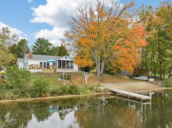 157 Georgetown Drive, Barnstead, NH 03225