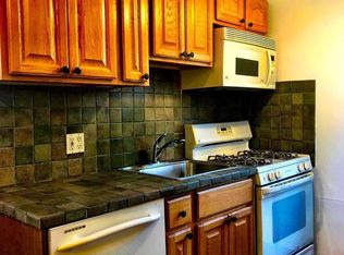 330 W 4th St #2, New York, NY 10014