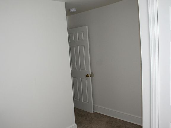 5th image of 224 N Gray Ave