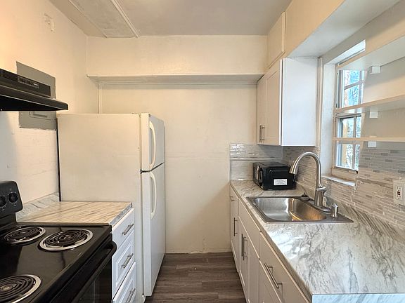 5th image of 4410 NE 2nd Ave #4412