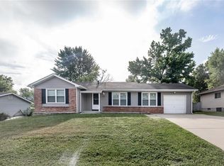 618 Pebble Ln, Saint Peters, MO 63376