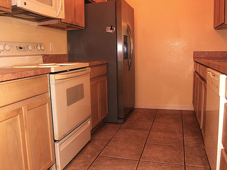 7109 Yacht Basin Ave #428 — Photo 4