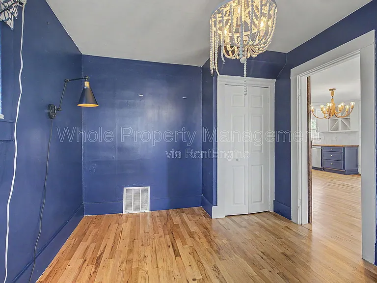 110 S Quitman St — Photo 12