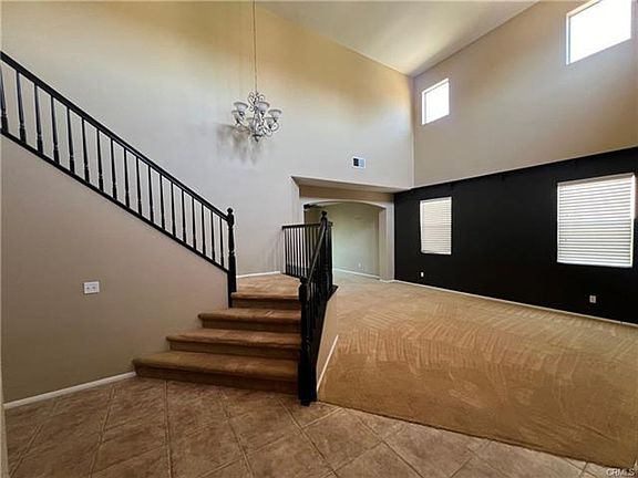 5th image of 33418 Biltmore Dr