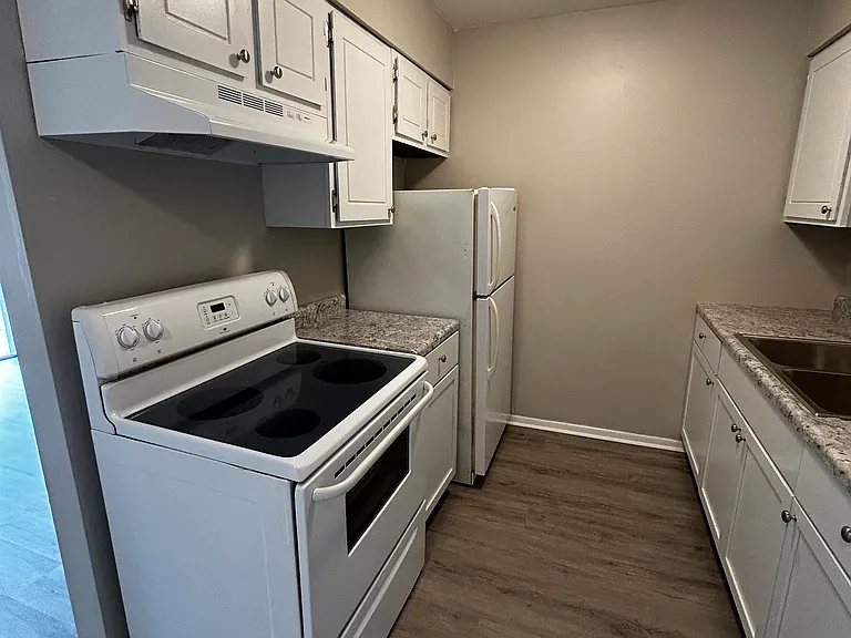 1900 Sheridan Rd #9 — Photo 7
