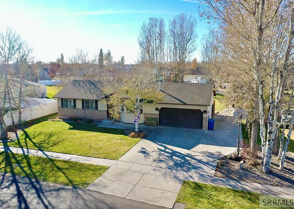 1st image of 566 S Wheatfield Ln
