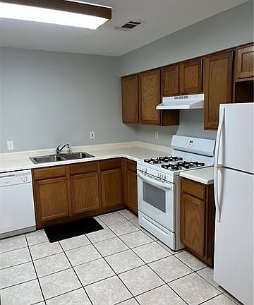 2nd image of 616 Carrollton Ave