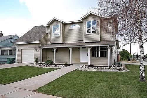1st image of 795 Orchard Dr