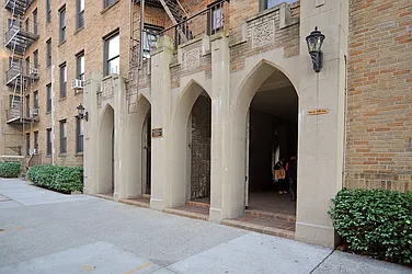 Rented by Mall Properties, Inc.