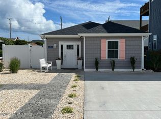 215 W Terminal Blvd, Atlantic Beach, NC 28512