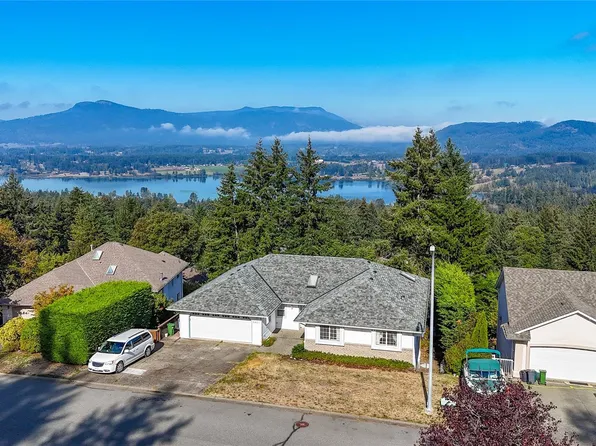 6033 Chippewa Rd, North Cowichan, BC V9L 5P5