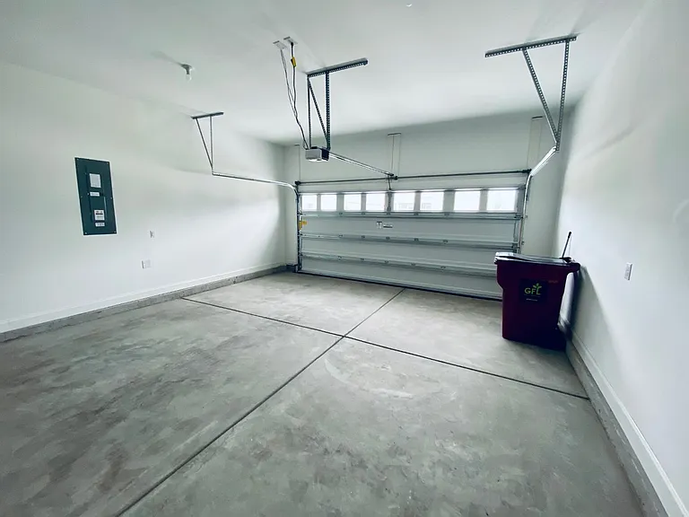 Garage_07072021