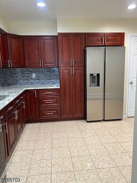 2nd image of 1078 Sanford Ave Floor 2