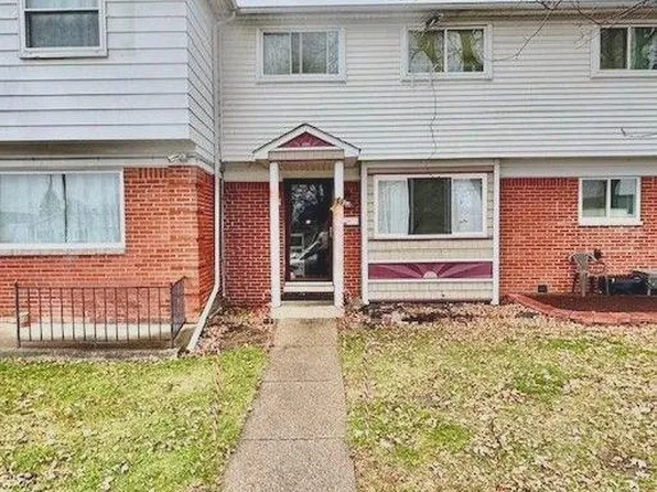 20041 Abrahm St, Clinton Township, MI 48035