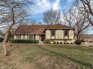 10026 W 70th Ter, Merriam, KS 66203