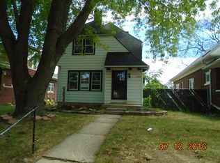 2464 N 48th St, Milwaukee, WI 53210