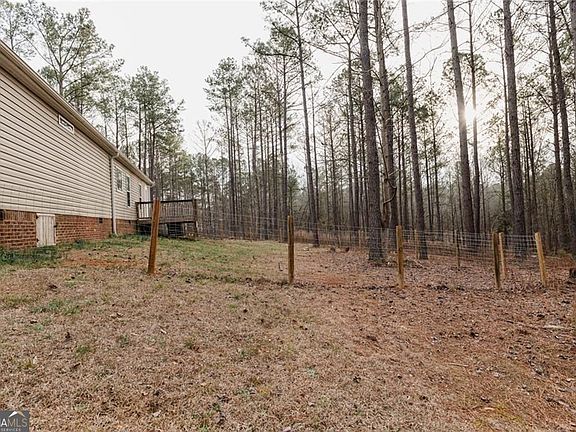 5th image of 375 Caney Creek Rd