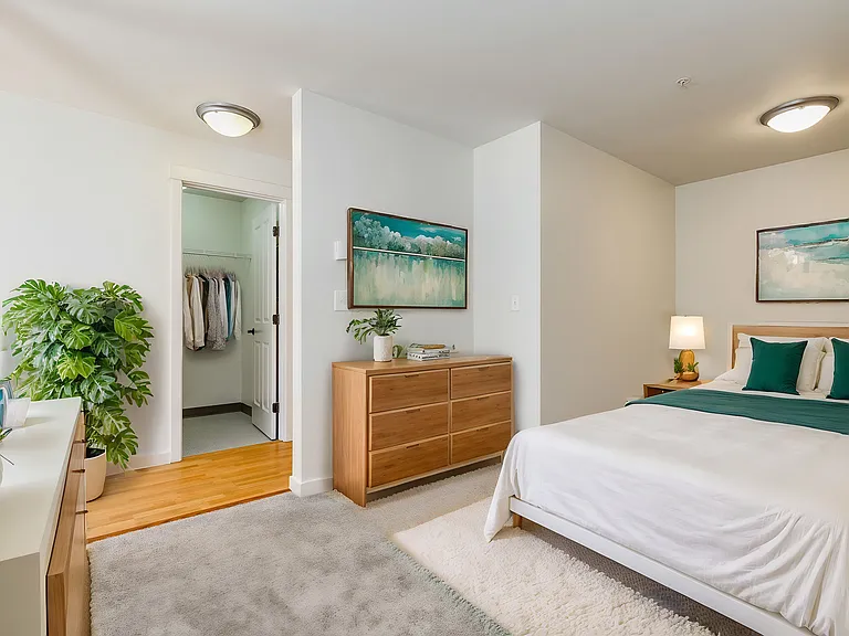 Gilbert House Apartments — Photo 6