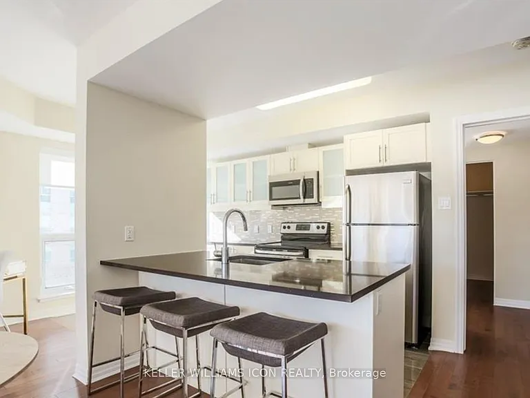 195 Besserer St #301 — Photo 11