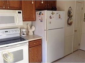 4th image of 10056 Arlington Cir