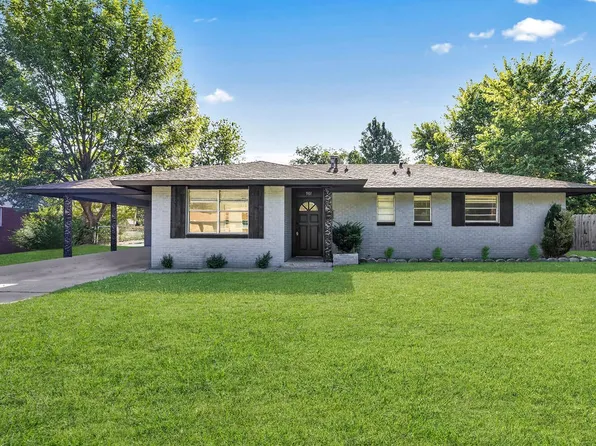 901 Sherman St, Springdale, AR 72764