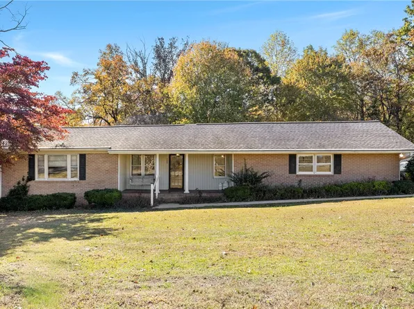 155 Ferguson Rd, Pickens, SC 29671