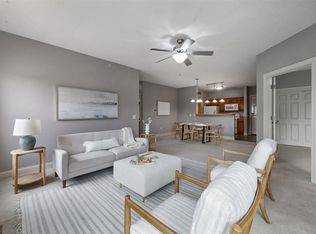 600 Grandview Ct #618, Iowa City, IA 52246