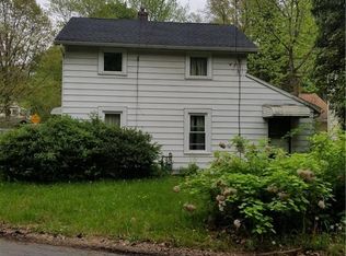 3165 Raceside Dr, Akron, OH 44319