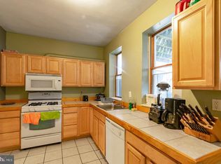 1725 S Orianna St, Philadelphia, PA 19148