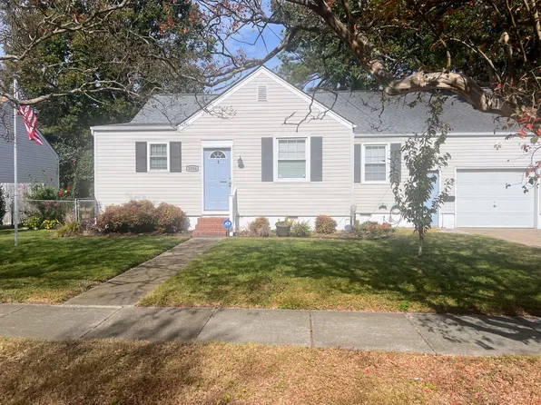 1056 Lindale Ln, Norfolk, VA 23503