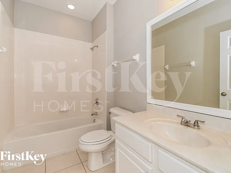 2305 Yellow Jasmine Ln — Photo 14