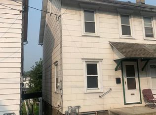 1348 Vienna St, Northampton, PA 18067