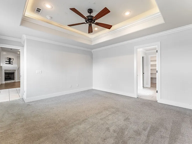 1100 Huntleigh Dr — Photo 19