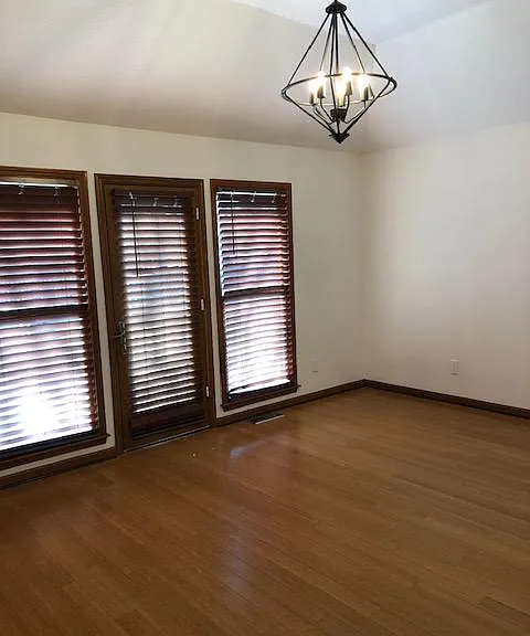 2911 Regenwood Dr — Photo 16